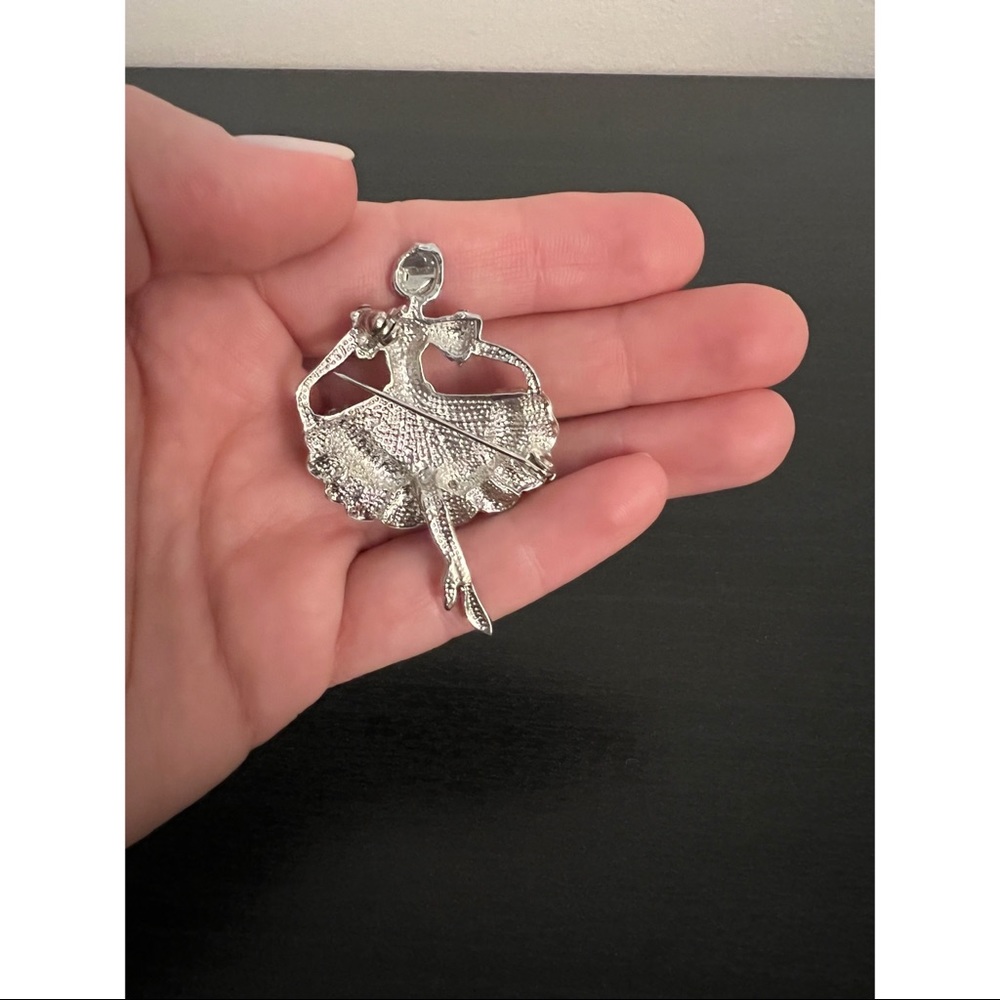 Pin - Picture 4 of 4
